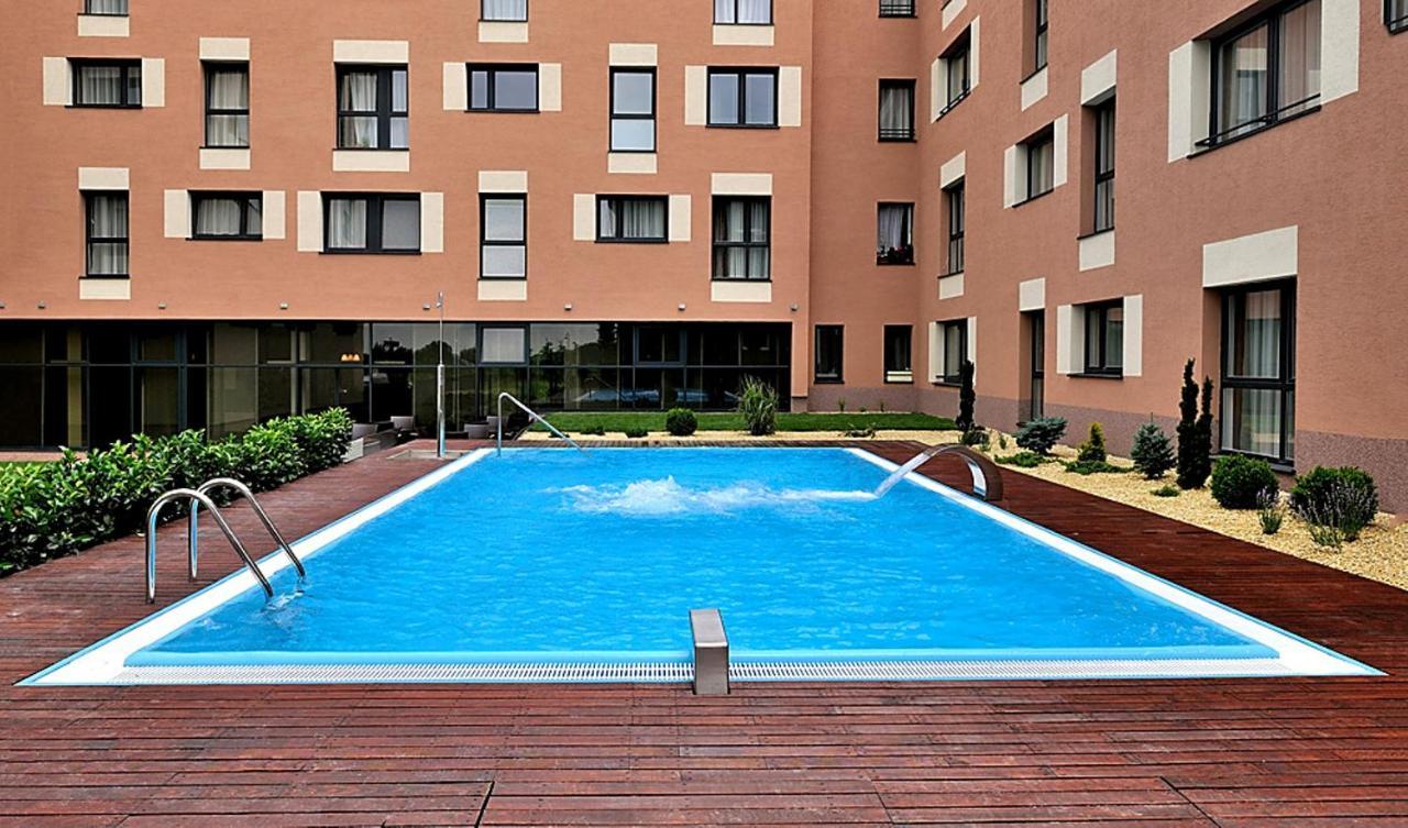 Melrose Apartments Bratislava Exteriör bild